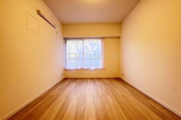 �����s���c�J�搣�c4���� 7-11�̒��Ã}���V�����̐Q��