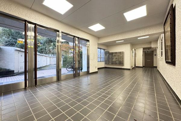 �����s���c�J�搣�c4���� 7-11�̒��Ã}���V�����̃G���g�����X