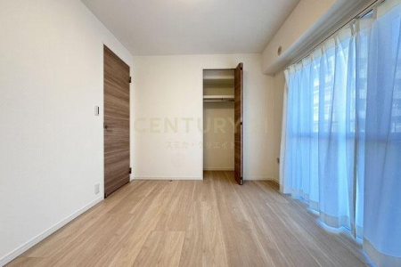 �����s���c�J���p��3���� 13-22�̒��Ã}���V�����̐Q��