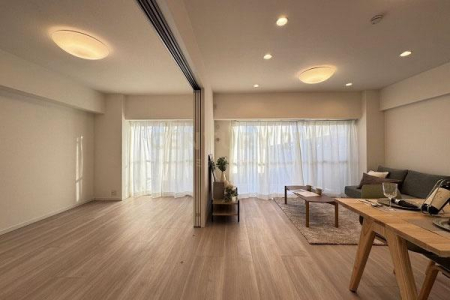 �����s���c�J���p��3���� 13-22�̒��Ã}���V�����̃��r���O