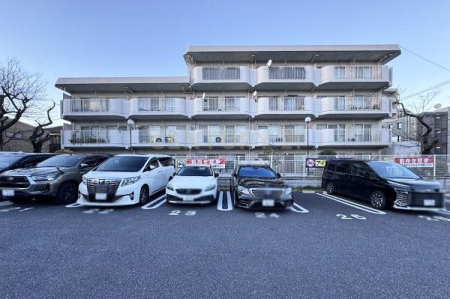 �����s���c�J���p��3���� 13-22�̒��Ã}���V�����̂��̑����n