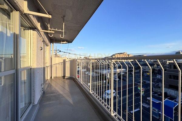 �����s���c�J���p��3���� 13-22�̒��Ã}���V�����̃o���R�j�[