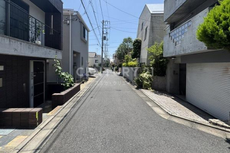 �����s�ڍ����ڍ�3���ڂ̒��È�ˌ��Ă̑O�ʓ��H�܂ތ��n�ʐ^