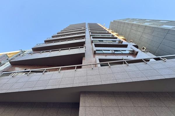 �����s�a�J��~�R�� 28-8�̒��Ã}���V�����̌��n�O�ώʐ^