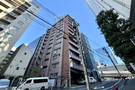 �����s�a�J��~�R�� 28-8�̒��Ã}���V�����̂��̑����n