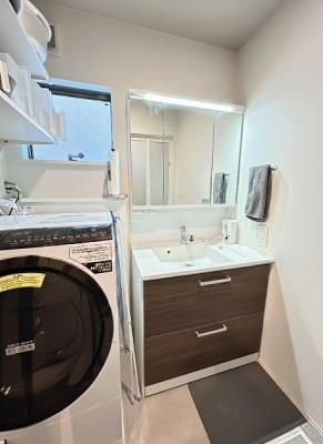 �����s�ڍ���ڍ��{��4���ڂ̒��È�ˌ��Ă̐��ʑ�E���ʏ�