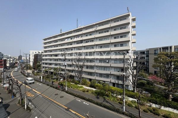 マンションニュー目黒 建物外観(2025.3撮影)