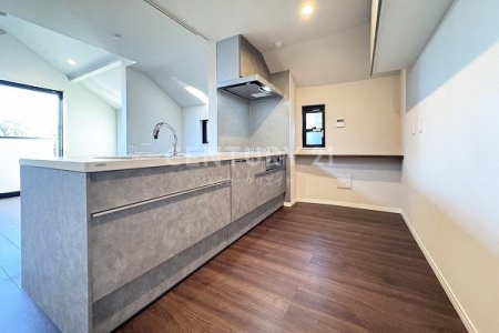 �����s���c�J���c2���ڂ̐V�z��ˌ��ẴL�b�`��