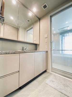 �����s�`��`��4���� 6-5�̒��Ã}���V�����̐��ʑ�E���ʏ�