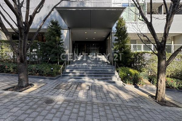 �����s�a�J��_�{�O1���� 4-20�̒��Ã}���V�����̃G���g�����X