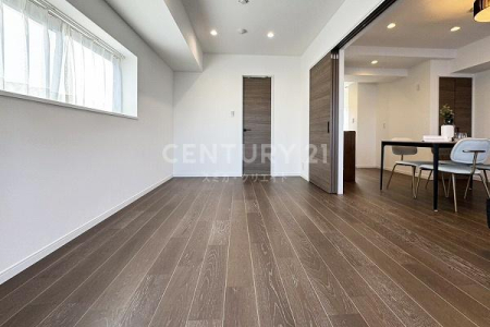 �����s�a�J��b���4���� 23-9�̒��Ã}���V�����̐Q��