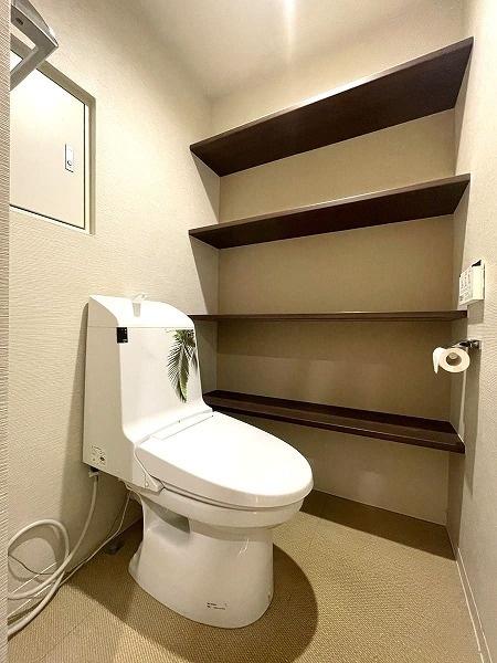 �����s�a�J��L��1���� 7-7�̒��Ã}���V�����̃g�C��