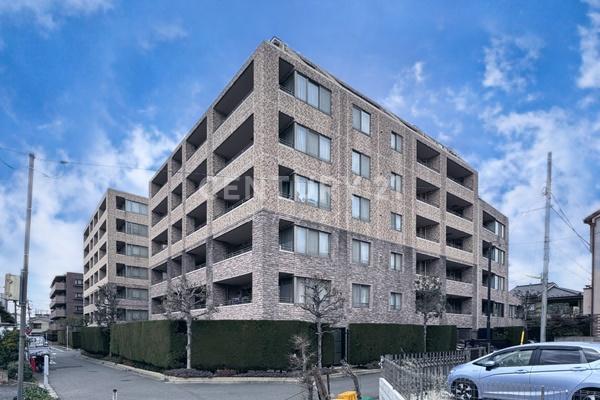 �����s���c�J��m4���� 8-12�̒��Ã}���V�����̌��n�O�ώʐ^