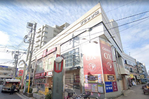 �����s���c�J��m4���� 8-12�̒��Ã}���V�����̎��ӊ�