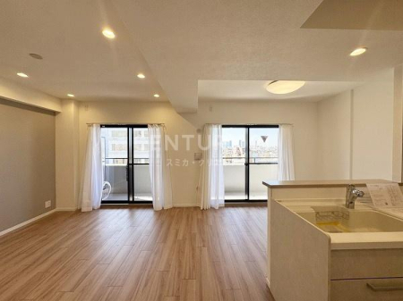 �����s��c��v����5���� 14-14�̒��Ã}���V�����̃��r���O