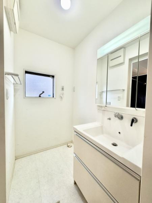 �����s��c�撆��5���ڂ̒��È�ˌ��Ă̐��ʑ�E���ʏ�