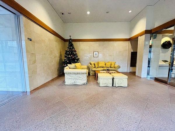 �����s���c�J����4���� 24-1�̒��Ã}���V�����̃G���g�����X