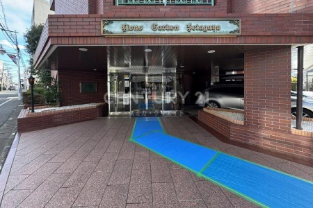 �����s���c�J�搢�c�J1���� 31-13�̒��Ã}���V�����̃G���g�����X