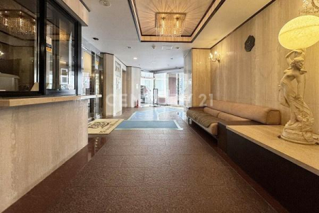 �����s���c�J�搢�c�J1���� 31-13�̒��Ã}���V�����̃G���g�����X