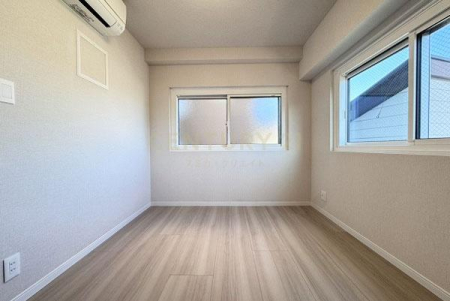 �����s�a�J���X��5���� 8-5�̒��Ã}���V�����̎q������