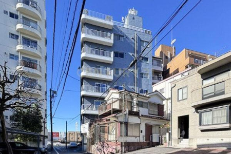 �����s�a�J���X��5���� 8-5�̒��Ã}���V�����̂��̑����n