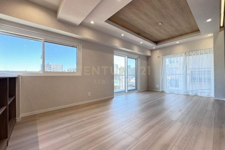 �����s�a�J���X��5���� 8-5�̒��Ã}���V�����̃��r���O