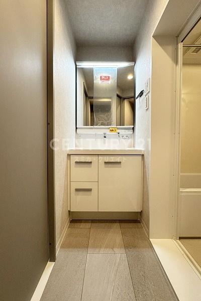 �����s�ڍ���勴1���� 1-11�̒��Ã}���V�����̐��ʑ�E���ʏ�