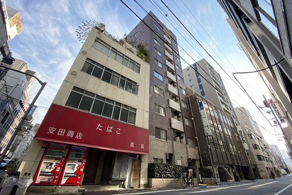 ラグジュアリーアパートメント東日本橋 建物外観(2021.11撮影)