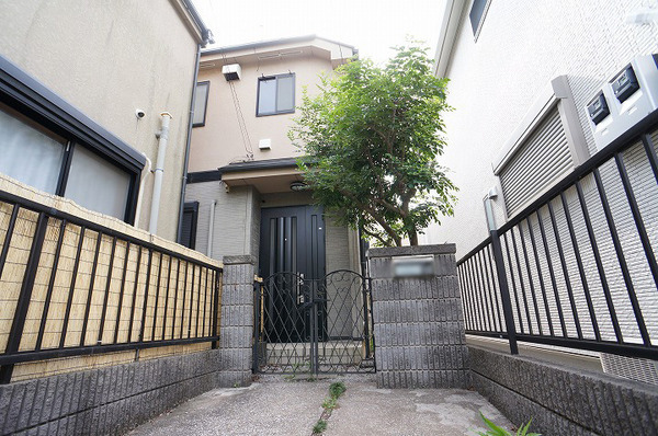 「石川台」 中古一戸建て 建物外観(H30.6撮影)