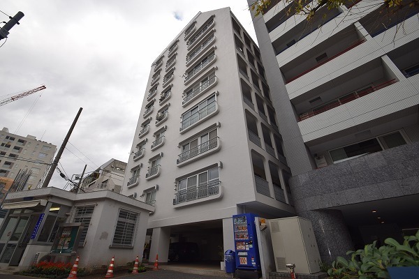中銀南青山マンシオン 外観