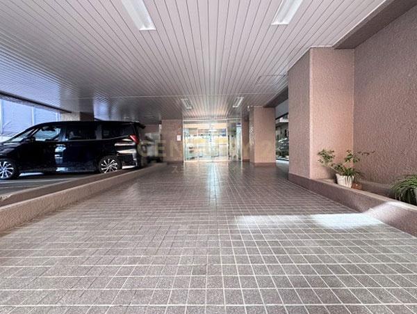 �����s�`��O�c5���� 11-3�̒��Ã}���V�����̃G���g�����X