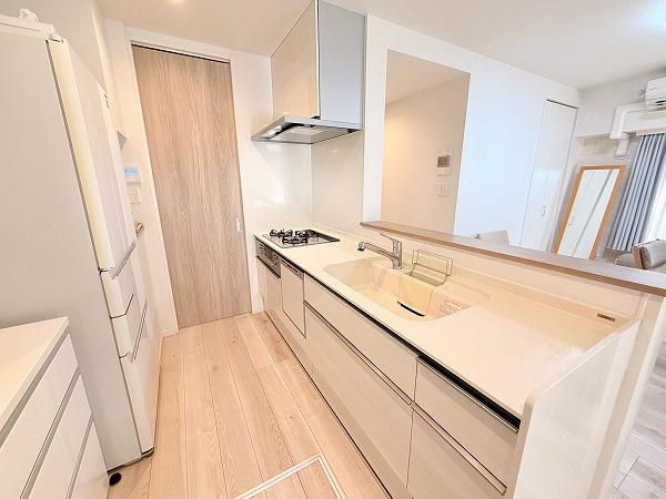 �����s�i��擌���1���� 9-27�̒��Ã}���V�����̃L�b�`��