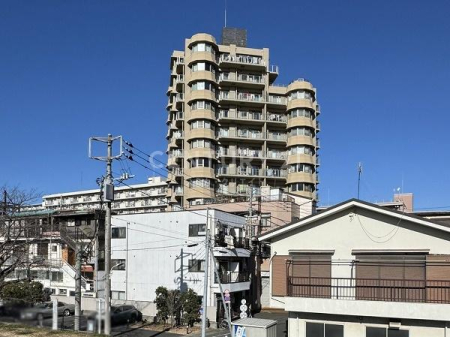 �����s��c���Z��3���� 22-13�̒��Ã}���V�����̌��n�O�ώʐ^