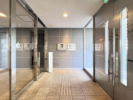 �����s��c�扺�ێq2���� 13-1�̒��Ã}���V�����̃G���g�����X