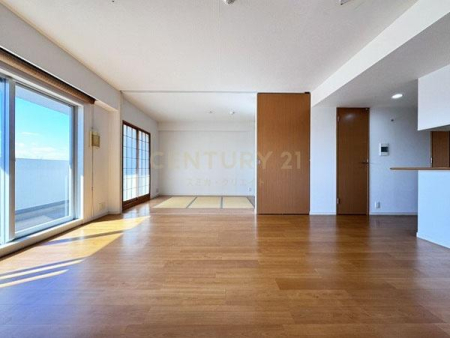 �����s��c�扺�ێq2���� 13-1�̒��Ã}���V�����̃��r���O