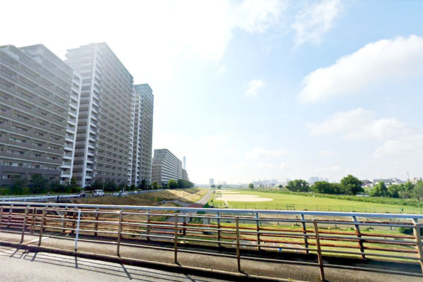 �����s��c�扺�ێq2���� 13-1�̒��Ã}���V�����̎��ӊ�