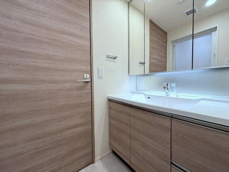 �����s�`�攒��1���� 2-1�̒��Ã}���V�����̐��ʑ�E���ʏ�