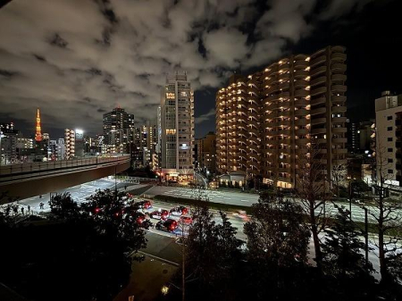 �����s�`�攒��1���� 2-1�̒��Ã}���V�����̏Z�˂���̒��]�ʐ^