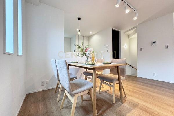 �����s���c�J��k��1���ڂ̒��È�ˌ��Ẵ��r���O