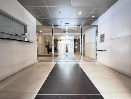 �����s�`��ԍ�5���� 1-35�̒��Ã}���V�����̃G���g�����X