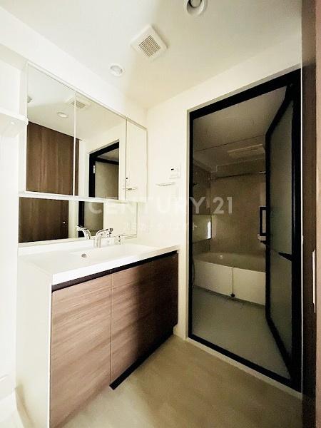 �����s��c�撇�Z��2���� 37-8�̒��Ã}���V�����̗���