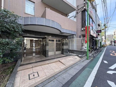 �����s�ڍ��撆��1���� 6-9�̒��Ã}���V�����̃G���g�����X