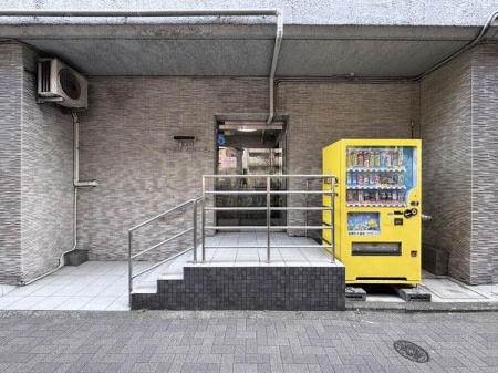 �����s�a�J�攦���J1���� 6-5�̒��Ã}���V�����̃G���g�����X