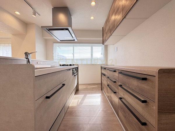 �����s�a�J�攦���J1���� 6-5�̒��Ã}���V�����̃L�b�`��