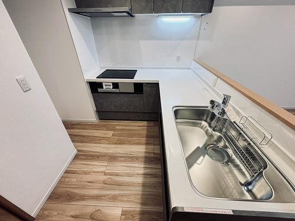 �����s�i��擌�i��2���� 3-15�̒��Ã}���V�����̃L�b�`��