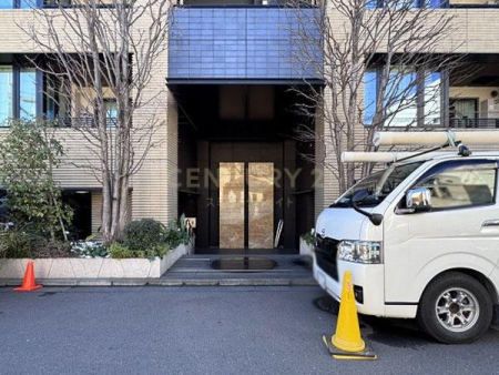 �����s���c�J����2���� 6-14�̒��Ã}���V�����̃G���g�����X