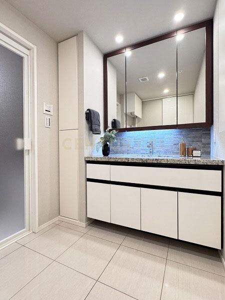 �����s���c�J����2���� 6-14�̒��Ã}���V�����̐��ʑ�E���ʏ�