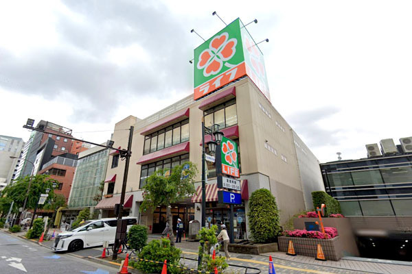 �����s�a�J����u�� 7-11�̒��Ã}���V�����̎��ӊ�