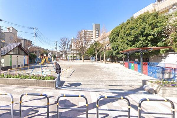 �����s�i���`��2���� 2-14�̒��Ã}���V�����̎��ӊ�