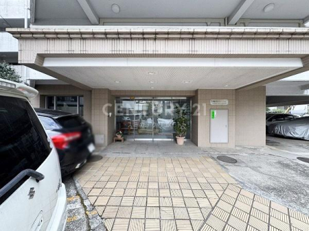 �����s�`�捂��2���� 12-41�̒��Ã}���V�����̃G���g�����X